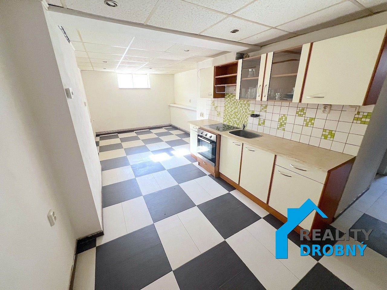 Pronájem byt 2+1 - Hluboká, Děčín - Děčín II-Nové Město, 53 m² - 2