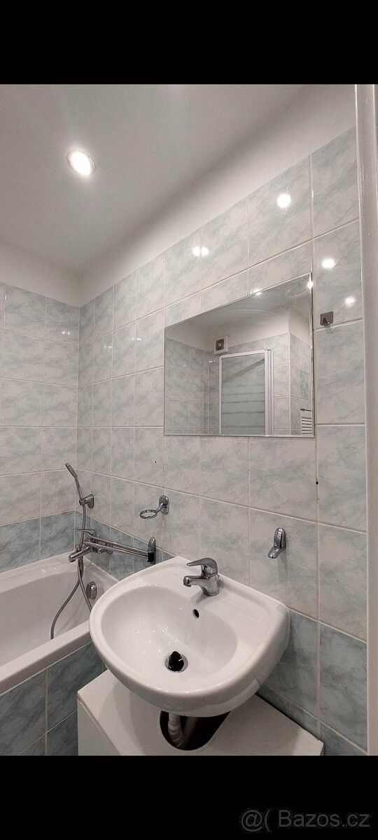 Pronájem byt - Jablonec nad Nisou, 466 01