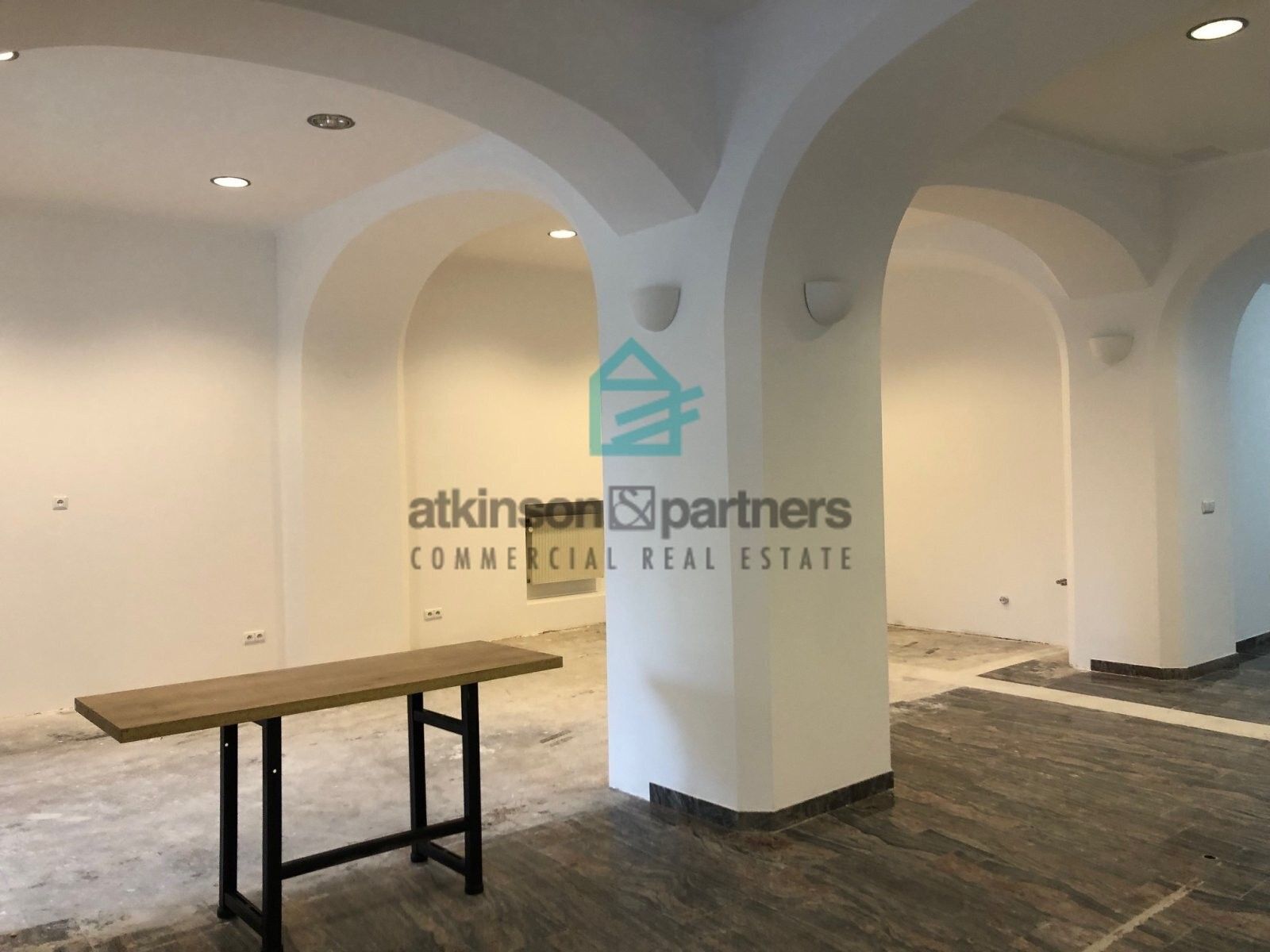 Pronájem obchodní prostory - Hroznová, České Budějovice, 100 m²