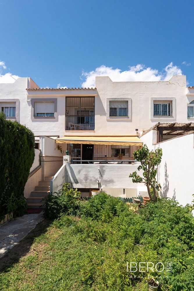 Prodej rodinný dům - Nueva Andalucía, ES, 181 m² - 2