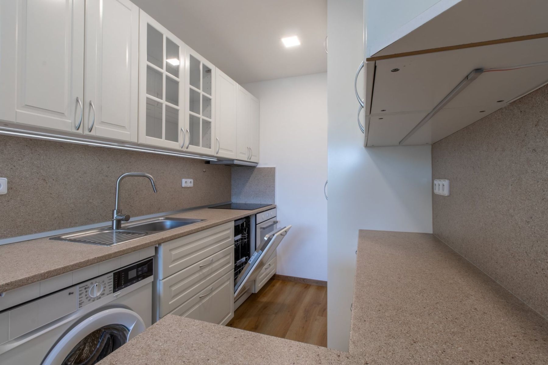 2+kk, Kurčatovova, Praha - Petrovice, 50 m² - 1