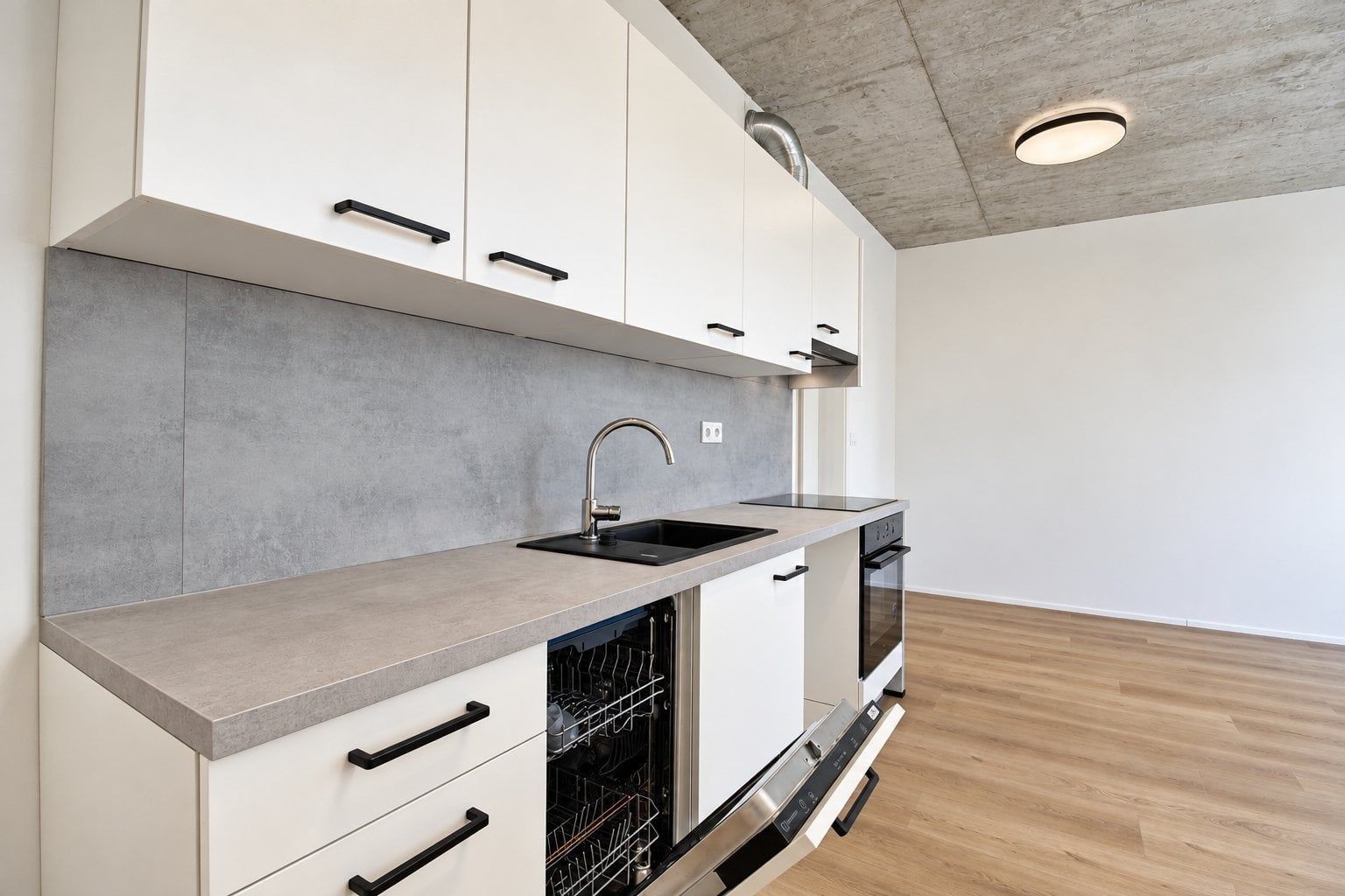 2+kk, Českobrodská, Praha - Hrdlořezy, 48 m² - 1