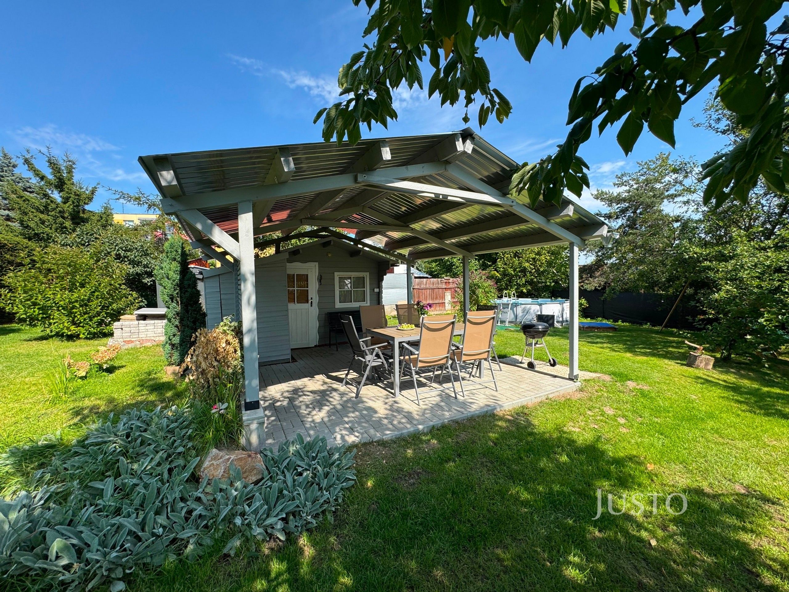 Zahrady, Dolní, Krupka, 299 m²