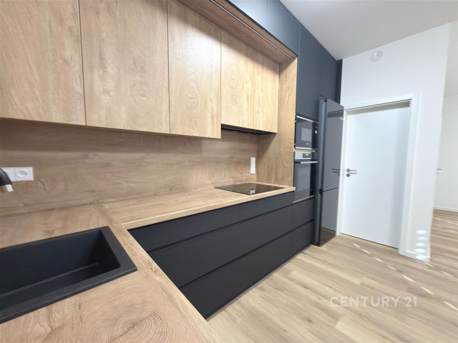 3+kk, Bělohorská  , Praha, 87 m²