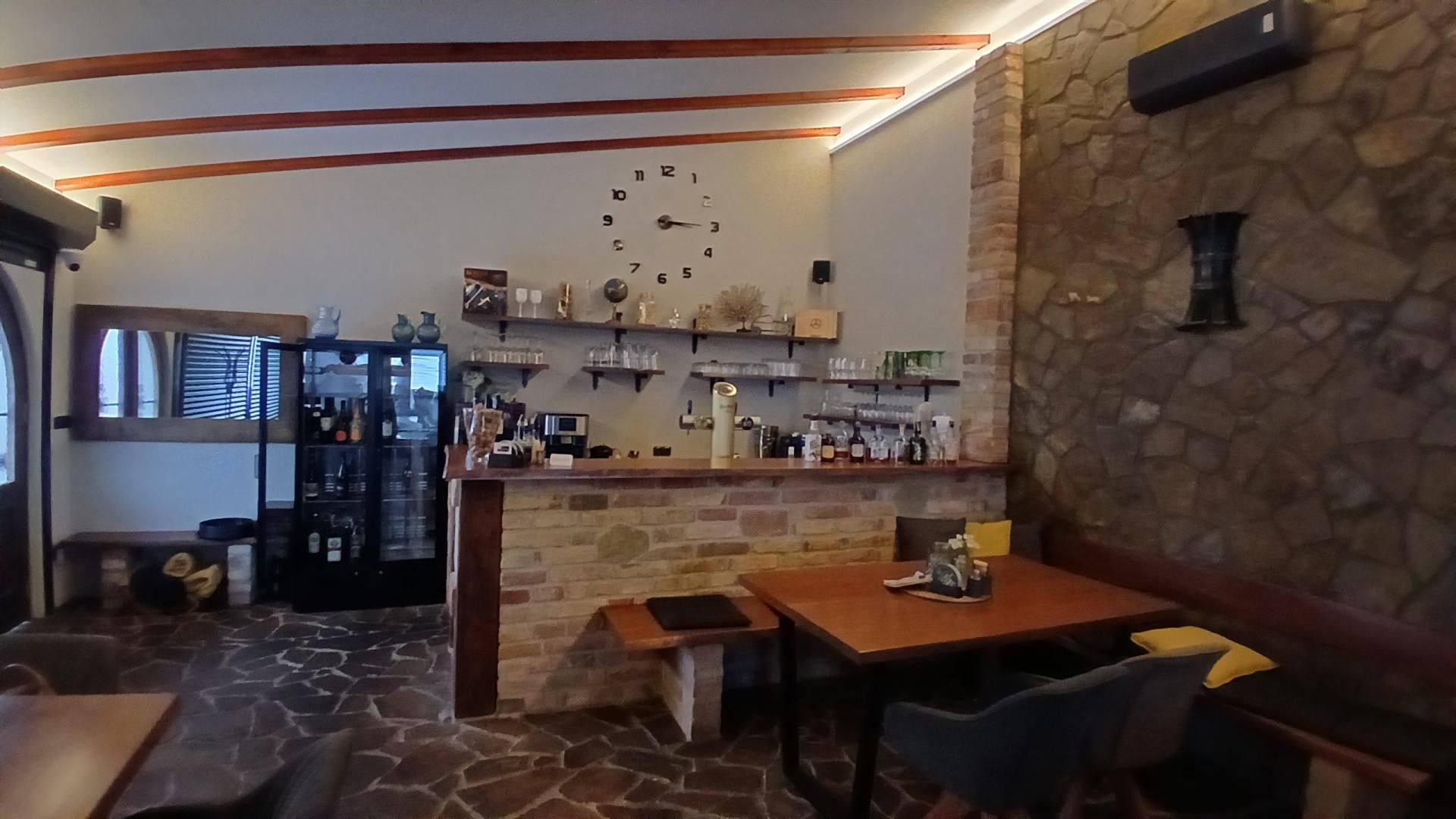 Restaurace, Bezručova, Velké Pavlovice, 74 m²