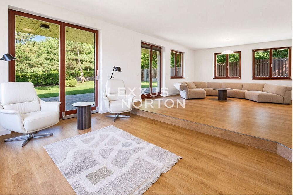 Rodinné domy, Zvole, okres Praha-západ, Středočeský kraj, 378 m² - 2