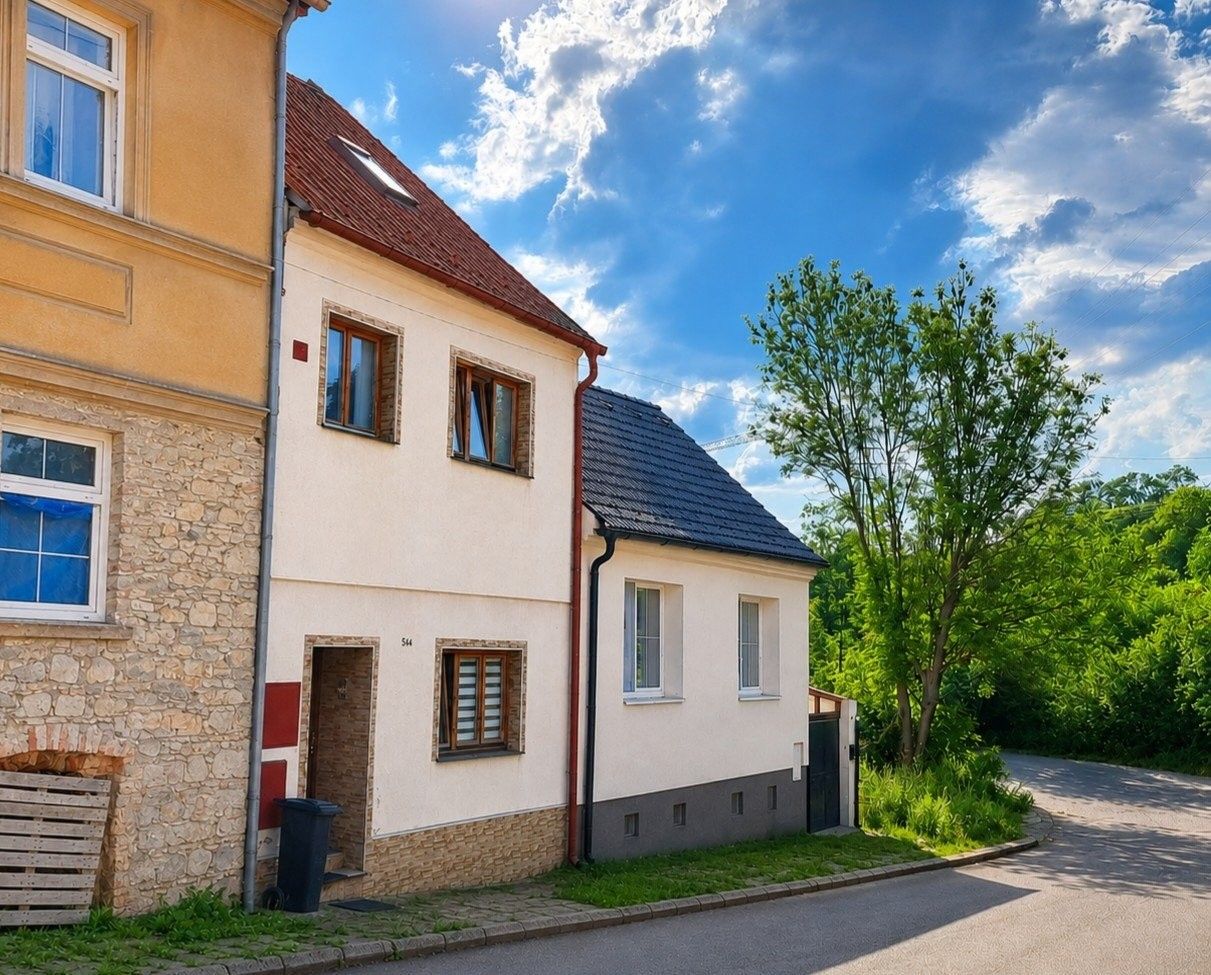 Rodinné domy, Tuchoraz, Kladno, 150 m² - 1