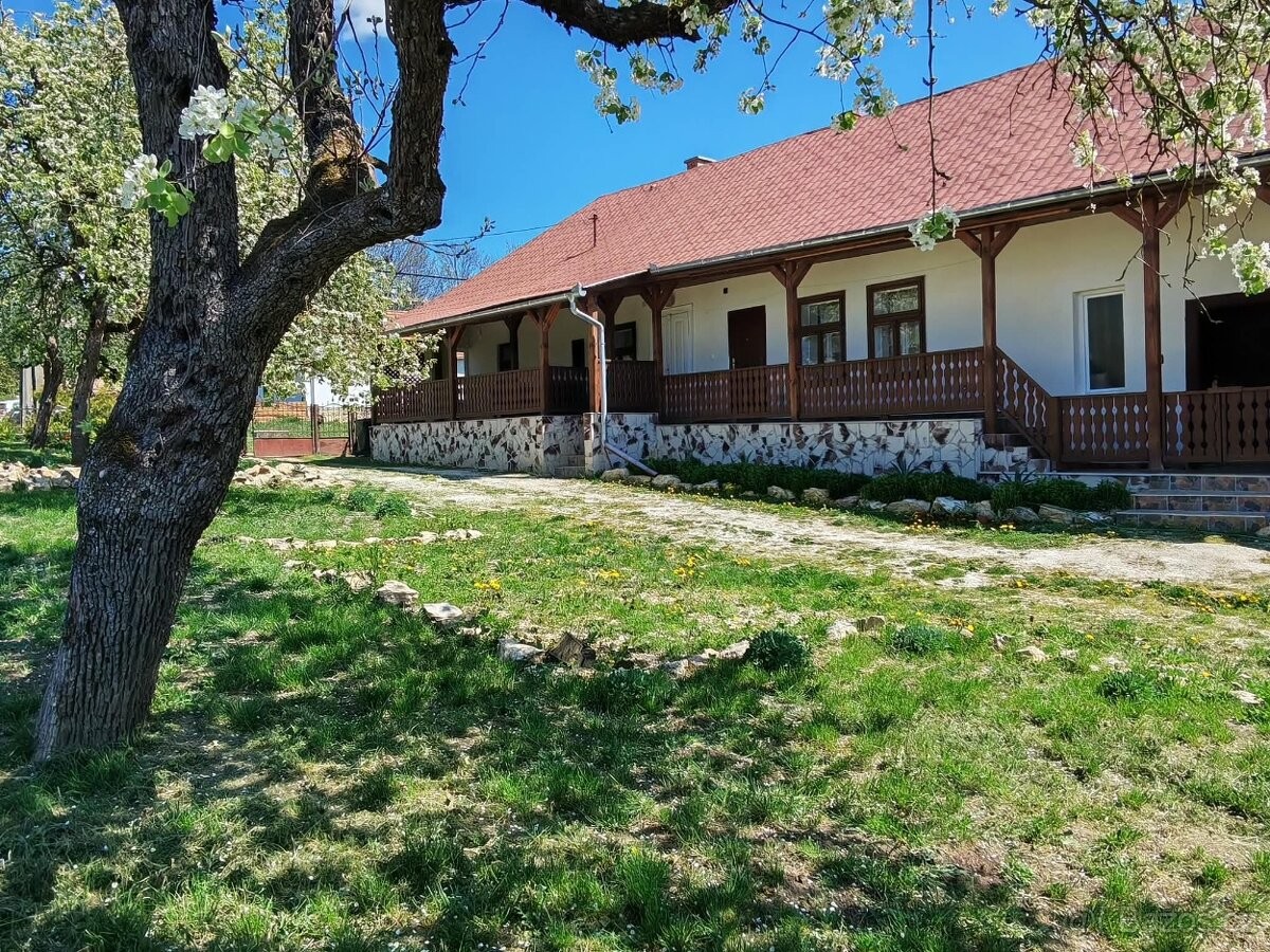 Chata · 987 66, Zahraničí - 4