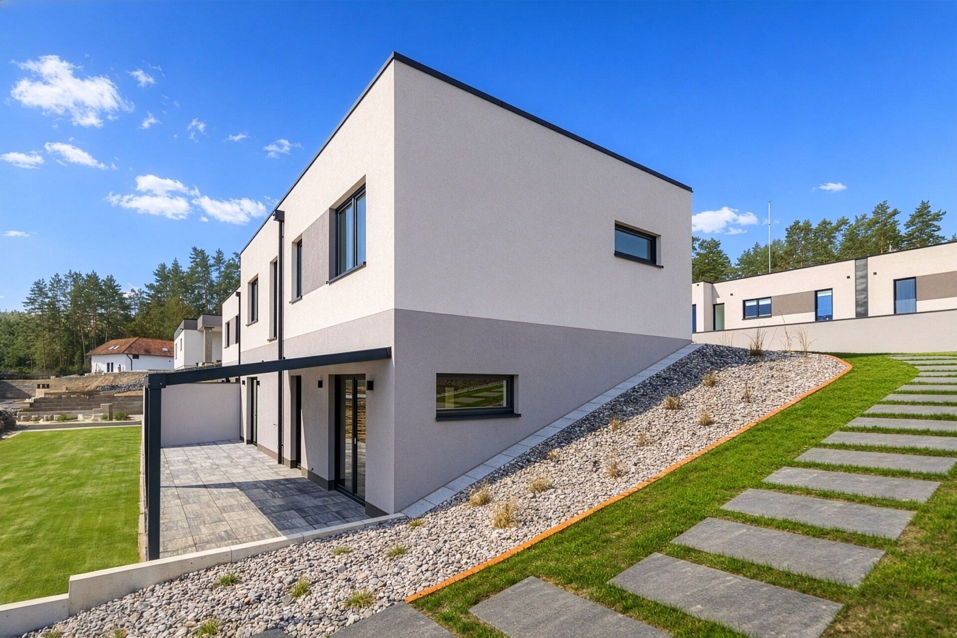 Rodinné domy, Jarní, Bělá pod Bezdězem, 174 m²