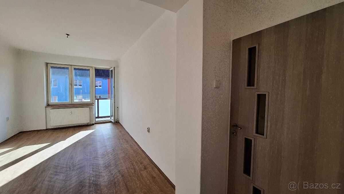 Pronájem byt - Stochov, 273 03