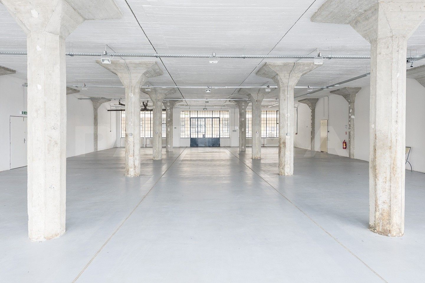 Obchodní prostory, Kolbenova, Praha 9 - Vysočany, 586 m² - 2