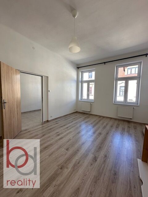 Pronájem byt 1+1 - Matice školské, České Budějovice 7, 37 m² - 5