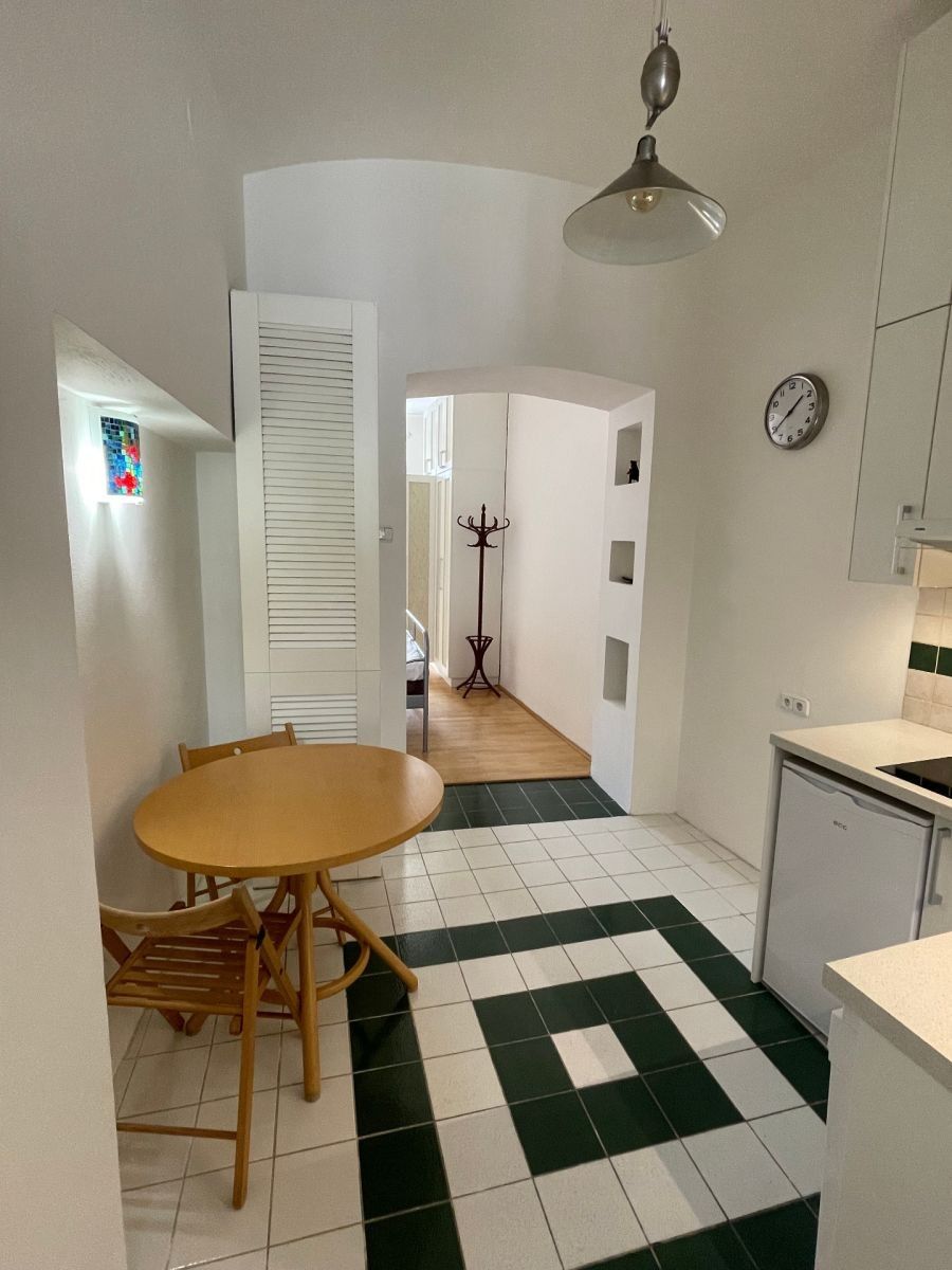 1+kk, Haštalská, Praha - Staré Město, 30 m² - 1