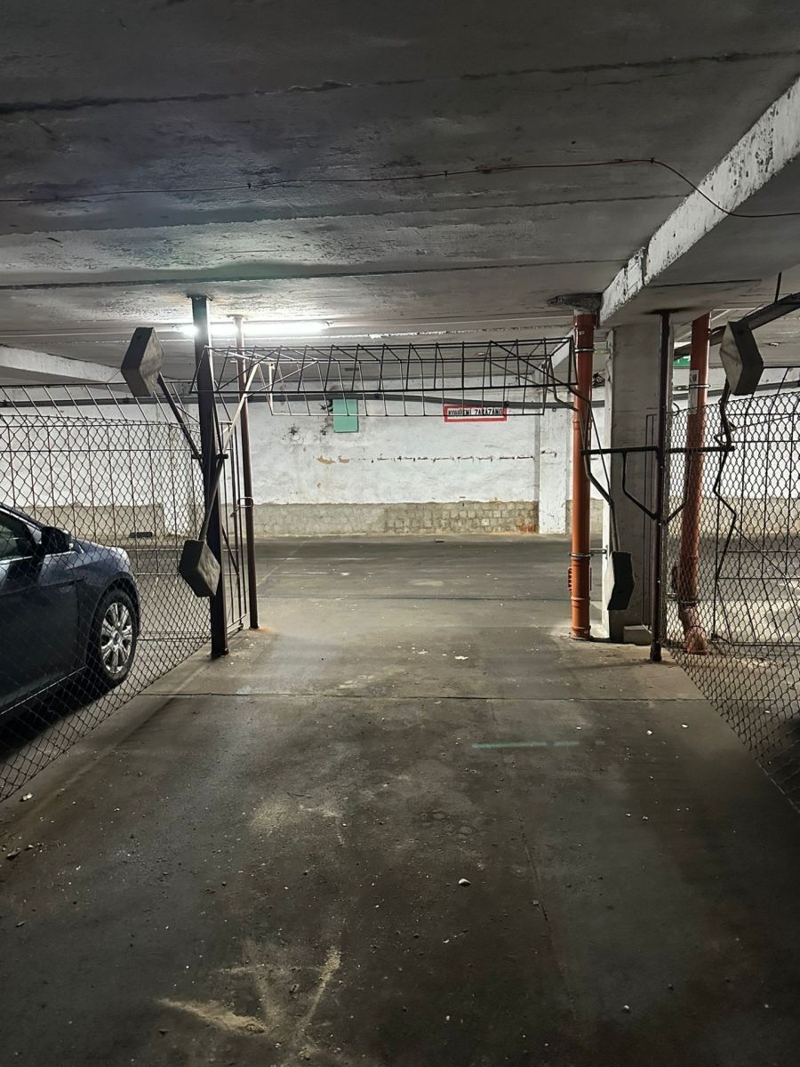 Garáž · 18 m² · Lovosická, Praha - Prosek - 4