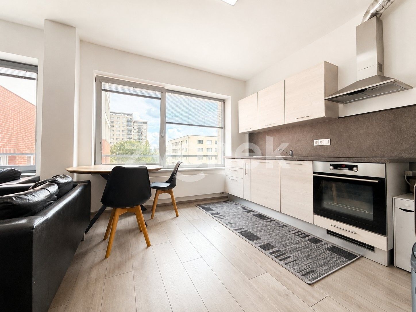 Prodej byt 1+kk - Lorencova 3791, Zlín, 43 m² - 5
