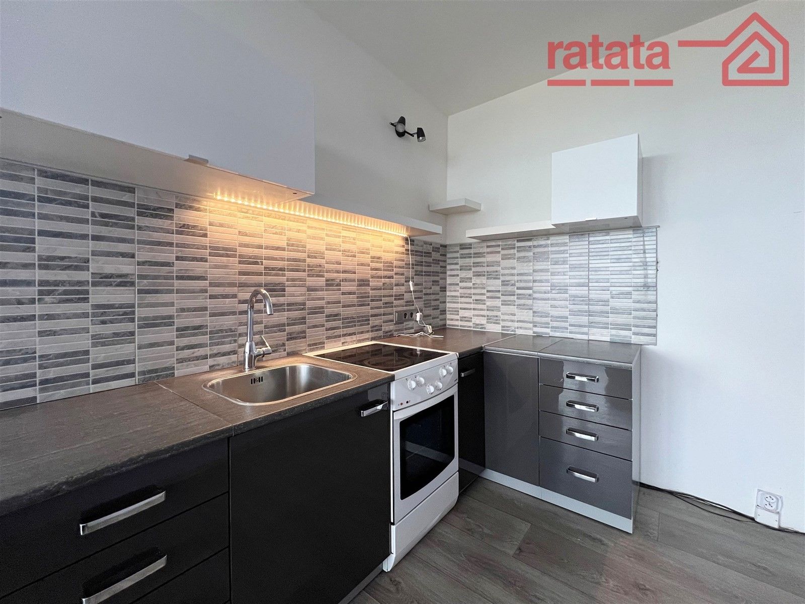 3+1, Kundratická, Chomutov, 71 m²