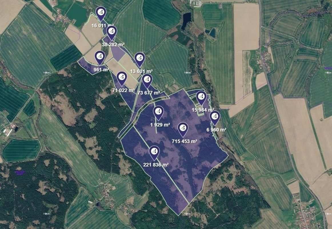 Les, 17 535 m²