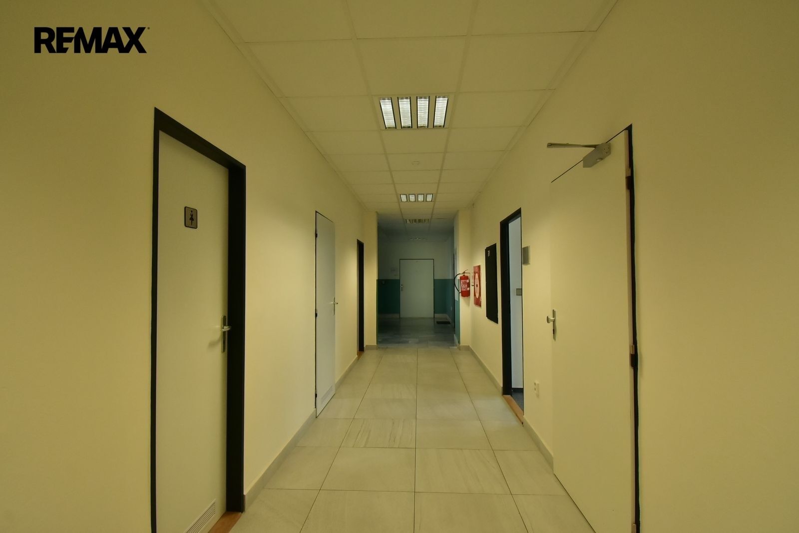 Kancelář · 35 m² · Bratří Štefanů 1057, Hradec Králové Slezské Předměstí - 4