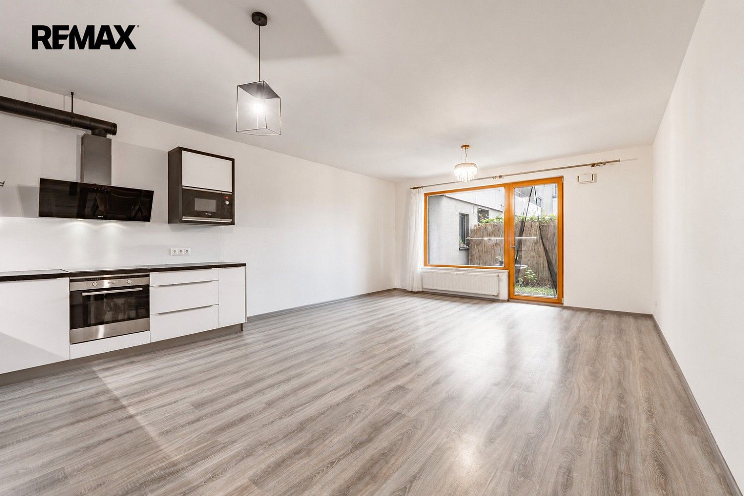 Byt 2+kk · 65 m² · Praha - Modřany, okres Praha 12, Hlavní město Praha - 3