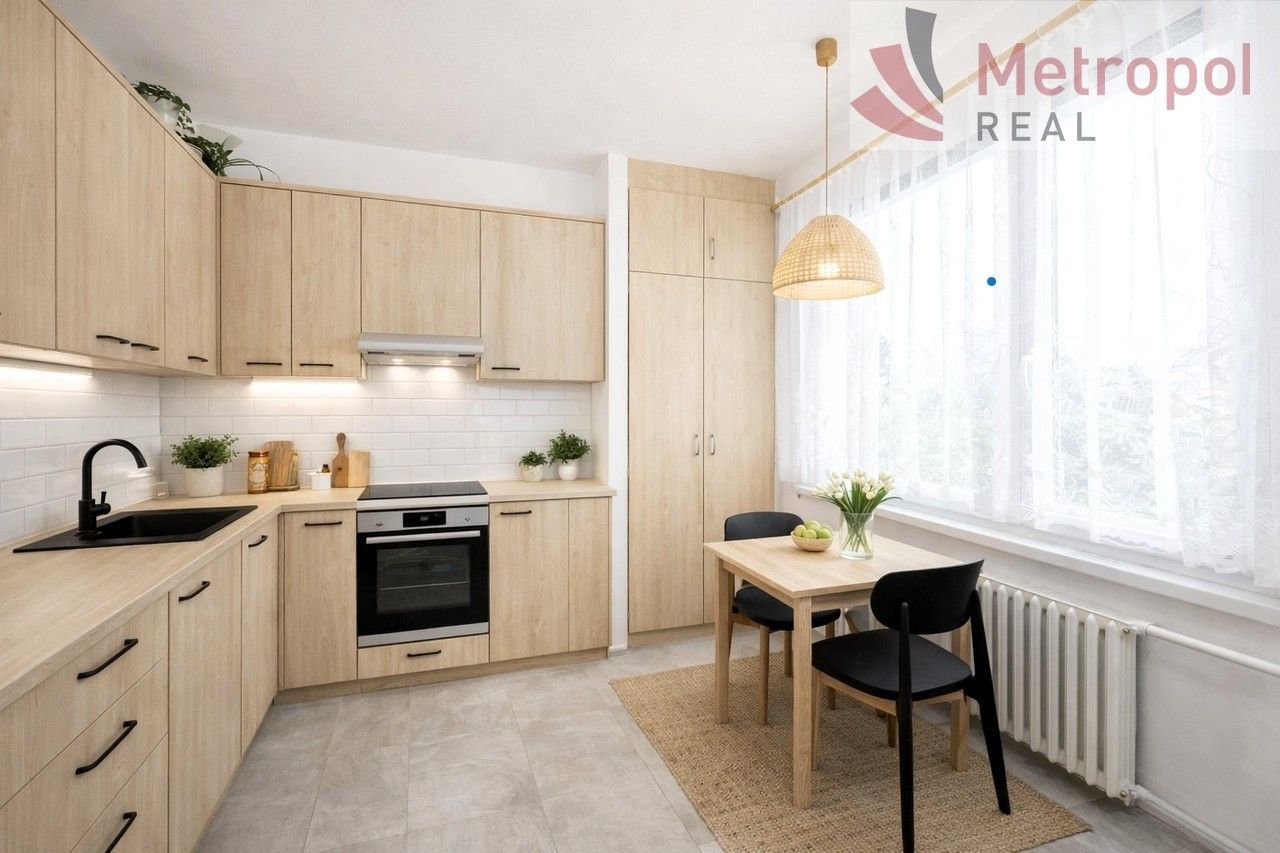 2+1, Milady Horákové 1101, Hradec Králové, 67 m²