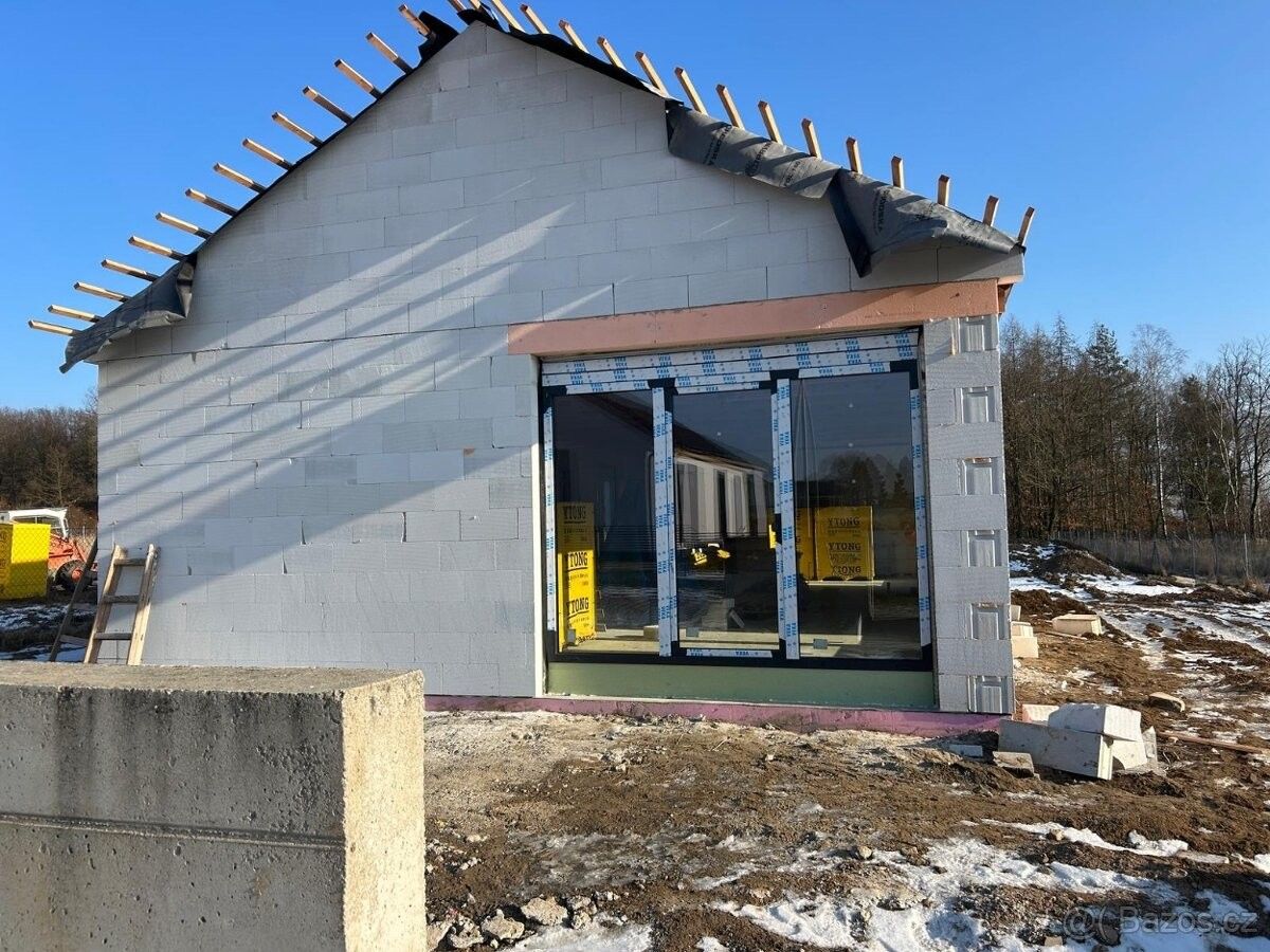 Prodej rodinný dům - Mcely, 289 36