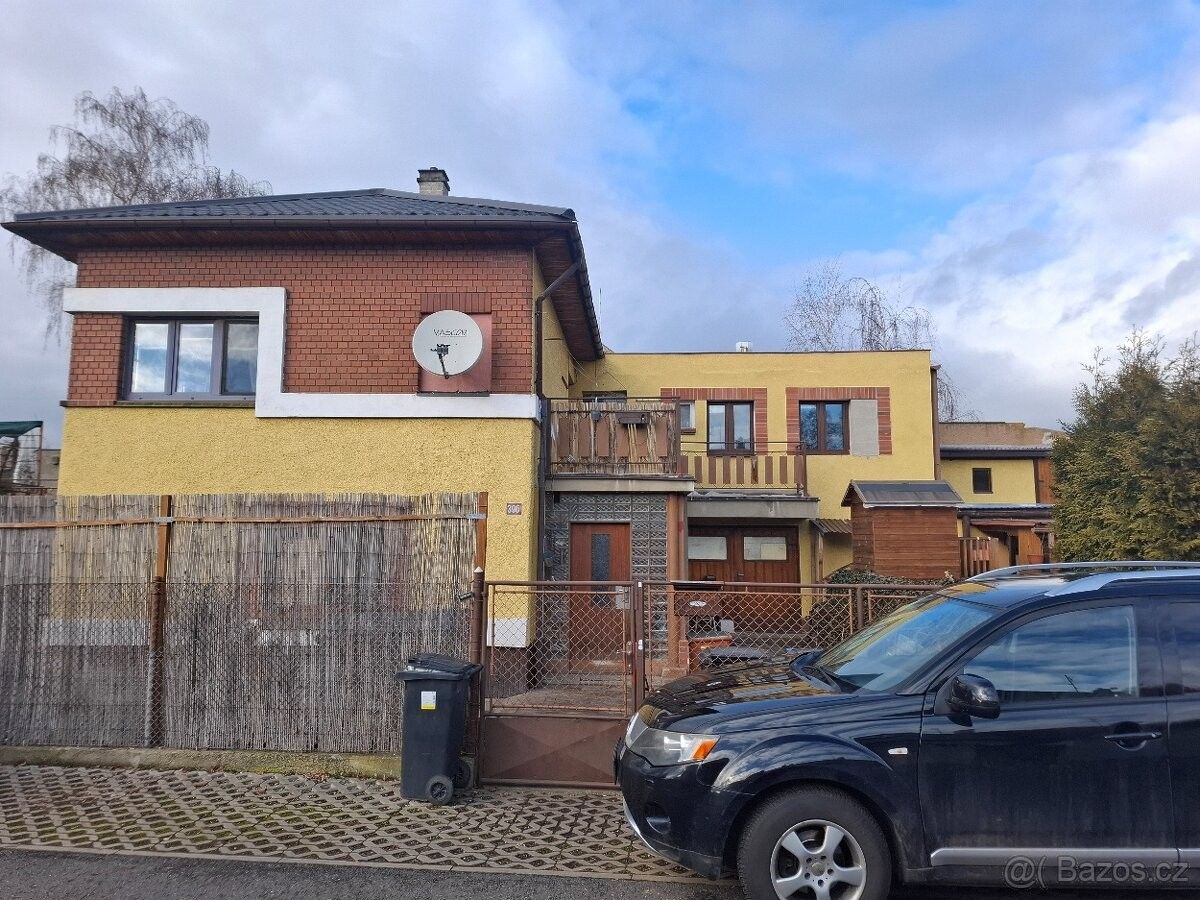 Rodinné domy, Lenešice, 439 23