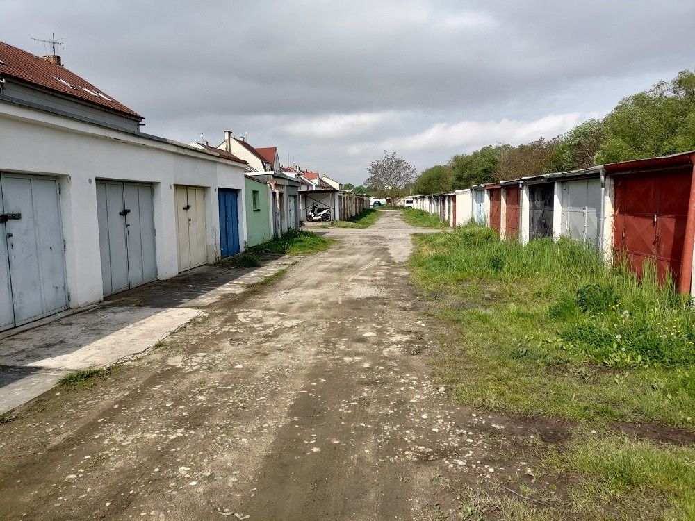 Garáž · České Budějovice, 370 01 - 3