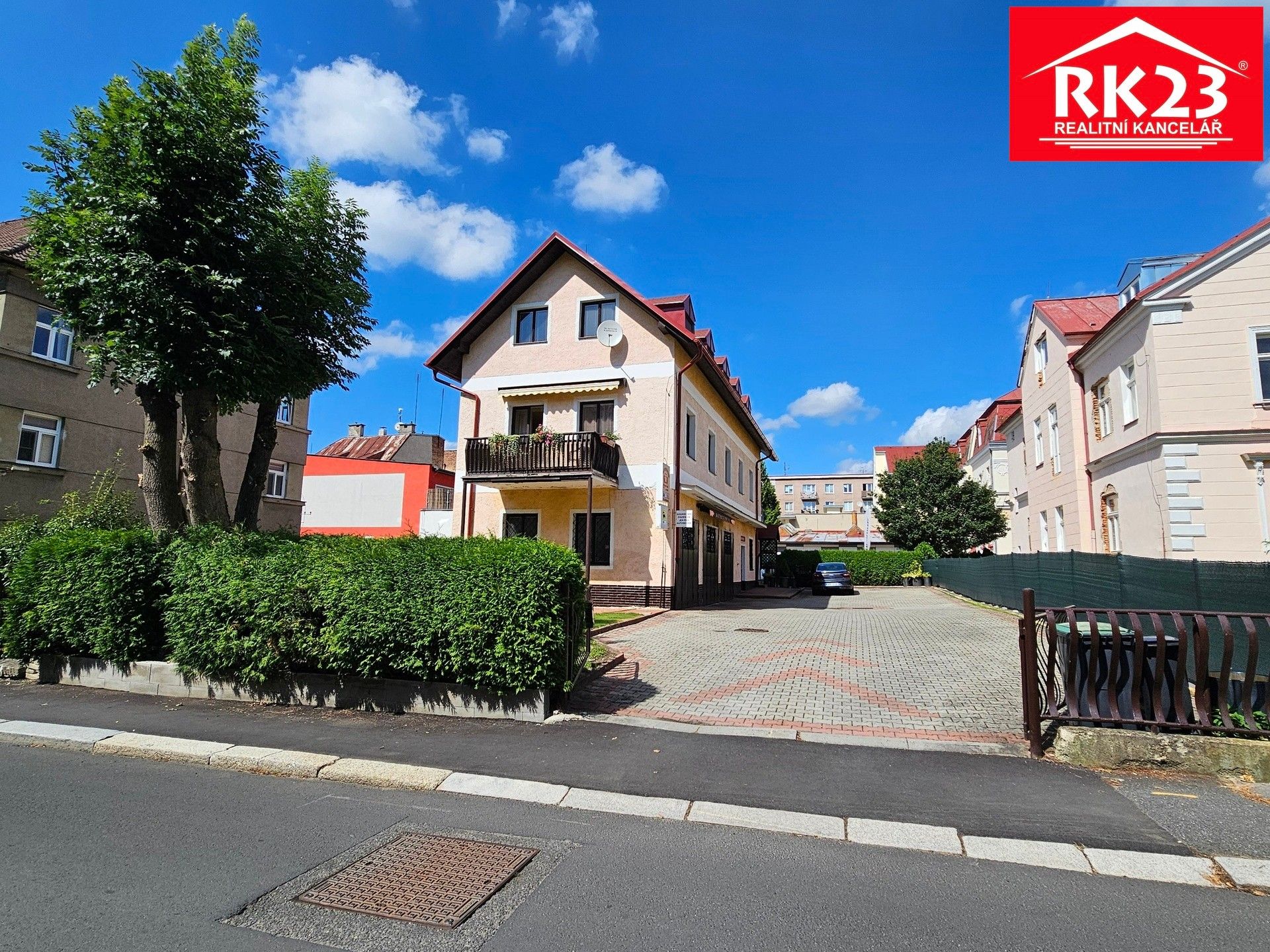 Rodinné domy, Hlavní třída, Mariánské Lázně, 941 m² - 1