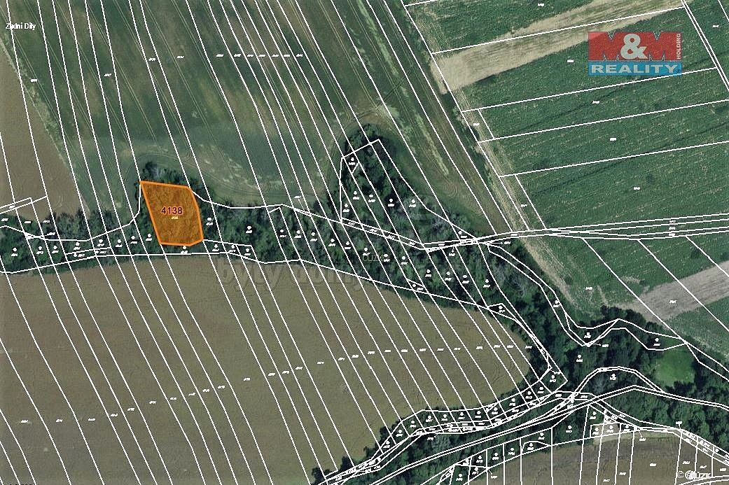 Pozemek, 1 572 m²