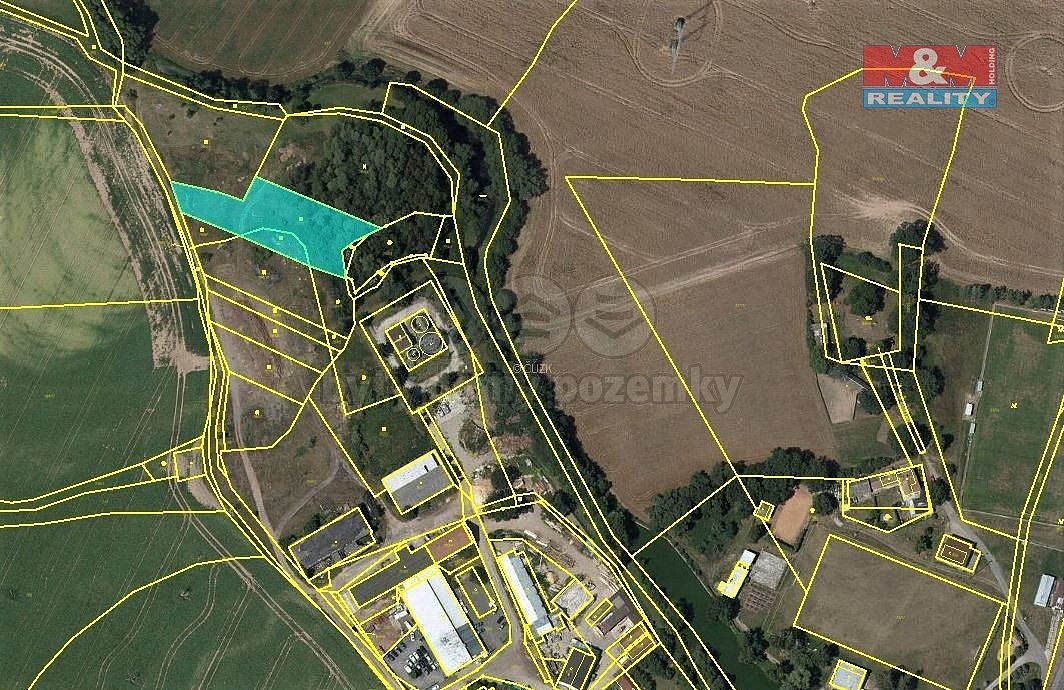 Louka, 1 325 m²