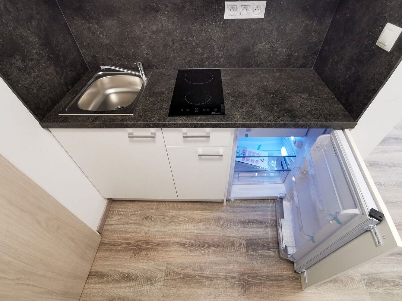 Pronájem byt 1+kk - Praha - Stodůlky, okres Praha 13, Hlavní město Praha, 29 m² - 5