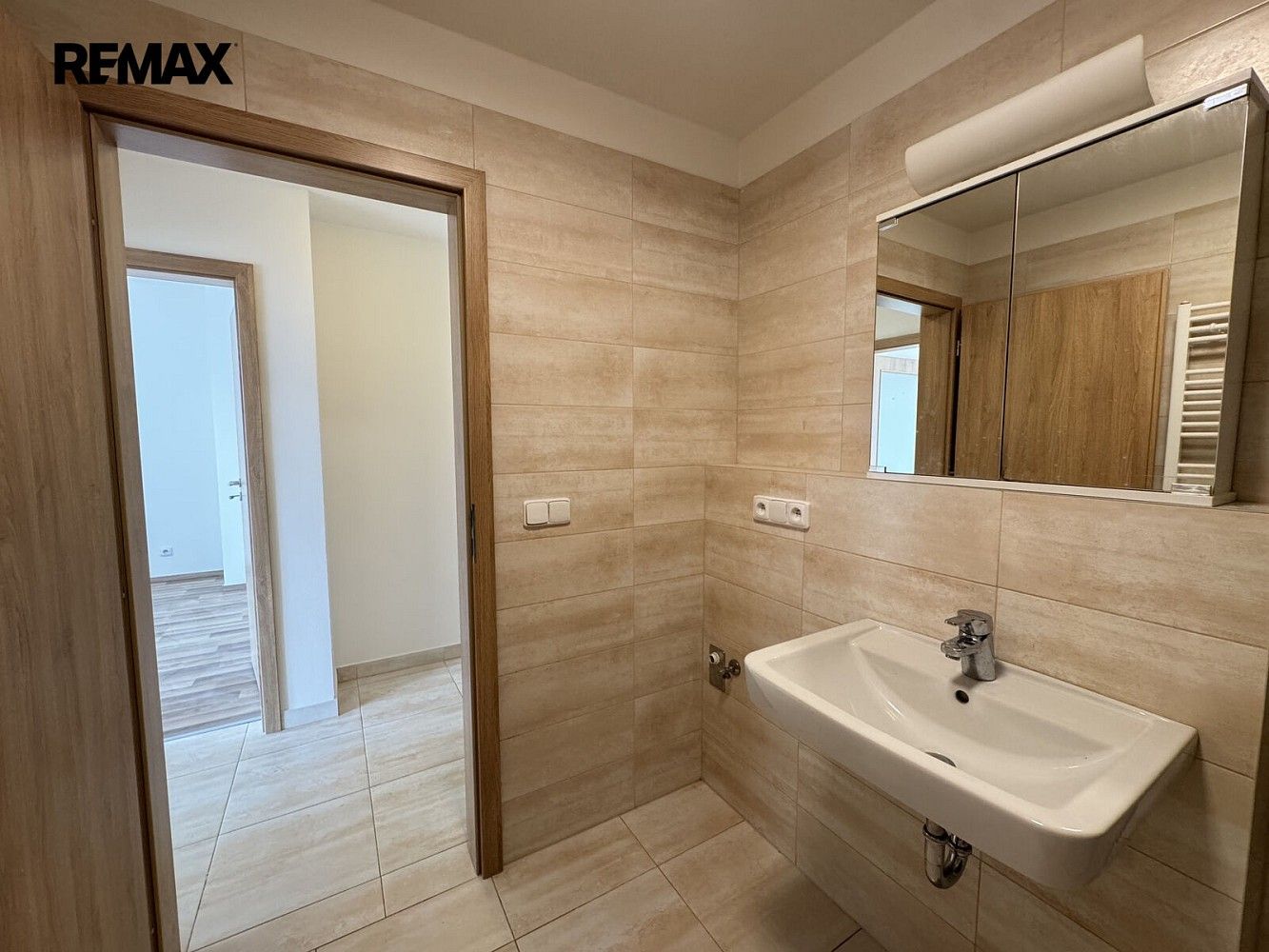 Pronájem byt 2+kk - Praha - Uhříněves, okres Praha 22, Hlavní město Praha, 45 m² - 5