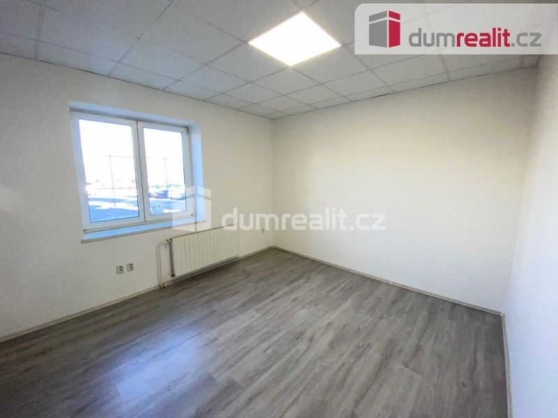 Pronájem byt 1+kk - Na Hrůdách, Břeclav, 16 m²