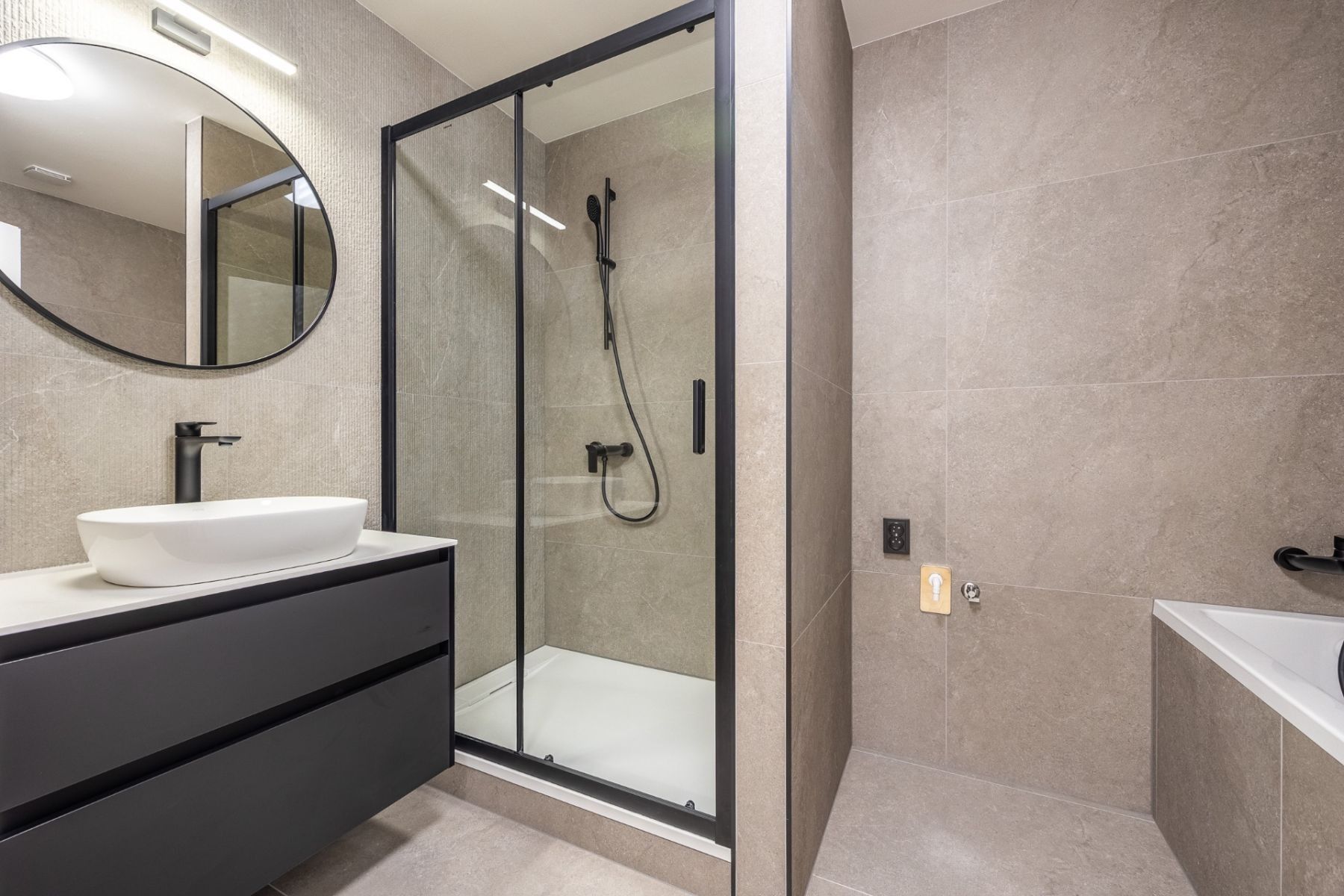 3+kk, Litvínovská, Praha - Prosek, 74 m² - 2