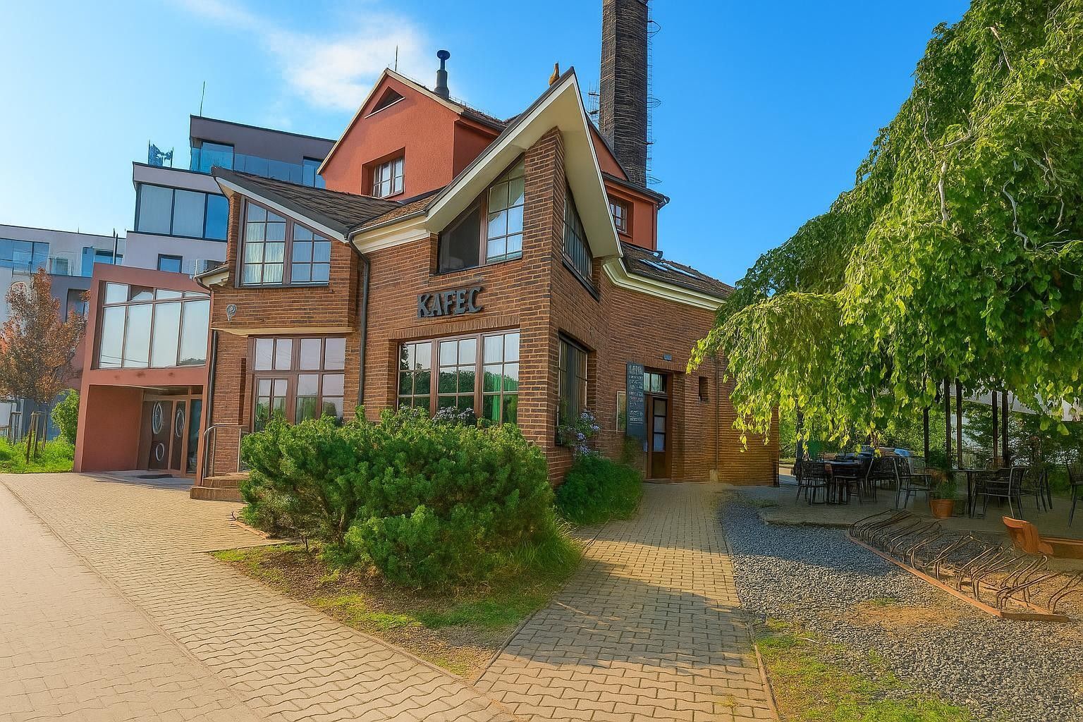 Rodinné domy, Moravní náměstí, Uherské Hradiště, 262 m²