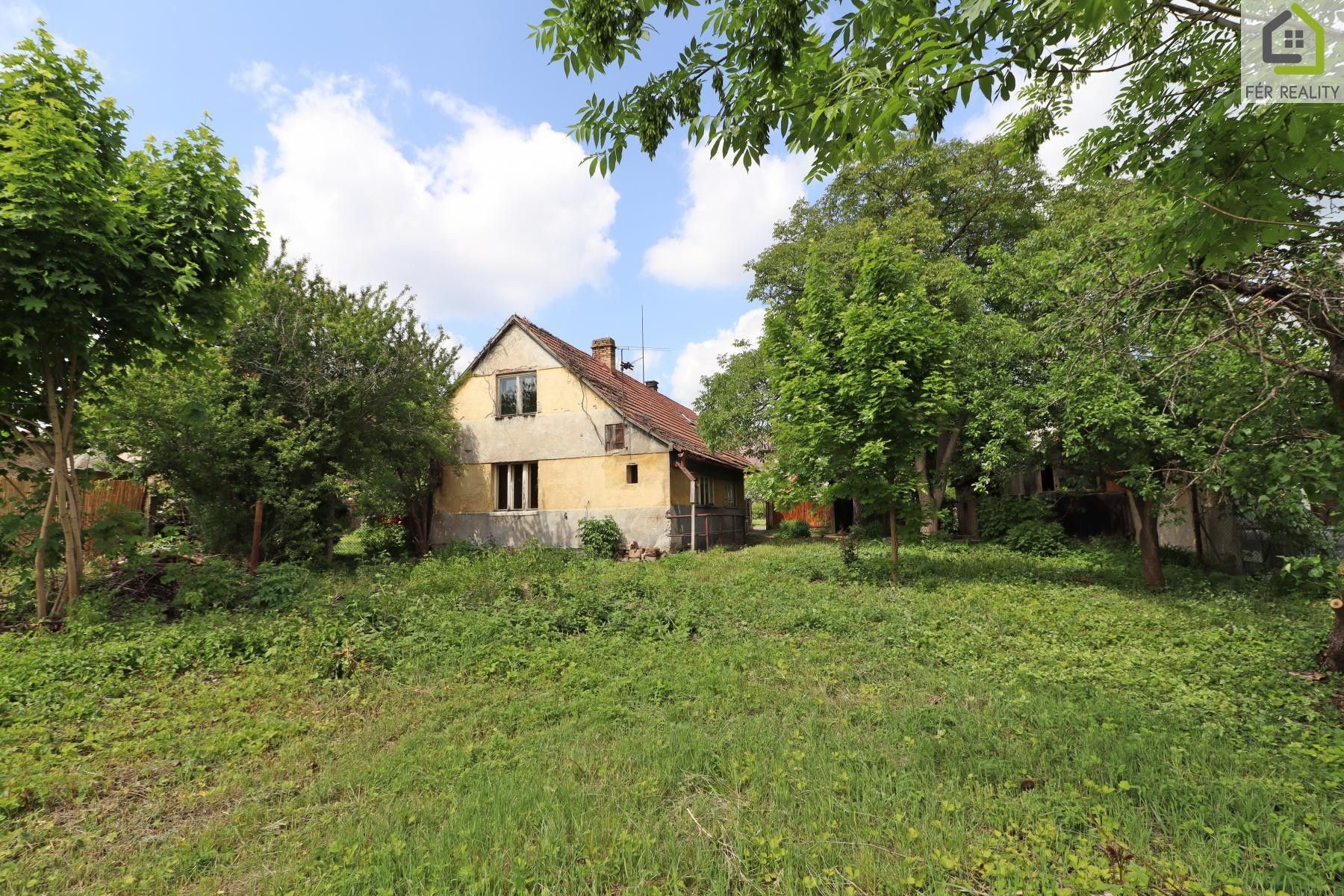Prodej rodinný dům - Dlouhá, Horní Beřkovice, 180 m²