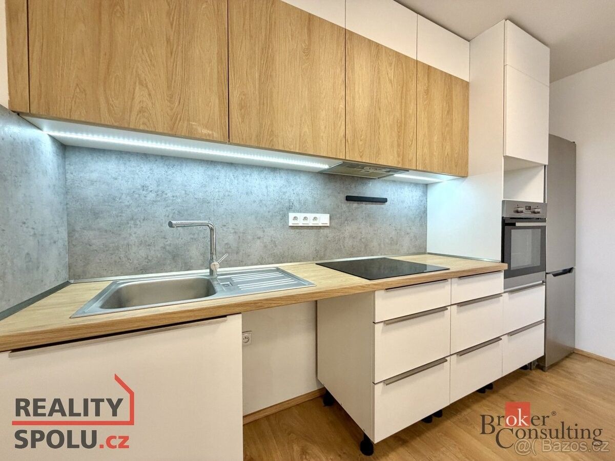 Pronájem byt - Znojmo, 671 81