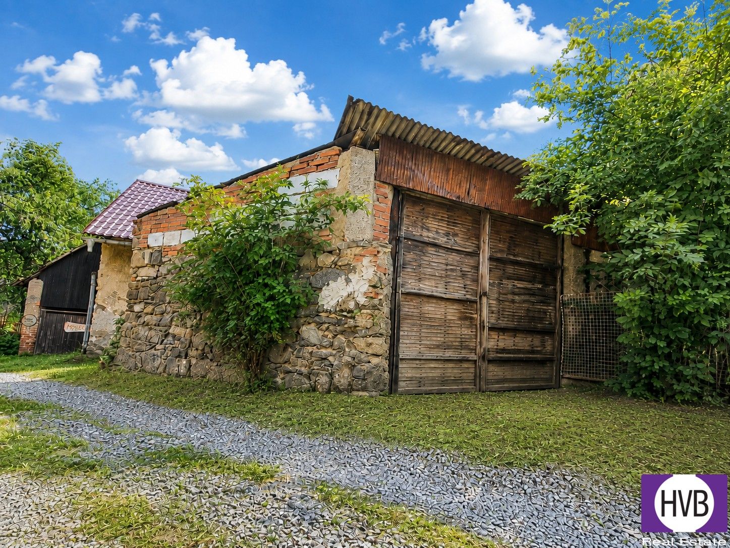 Garáže, Mrač, 25 m² - 1