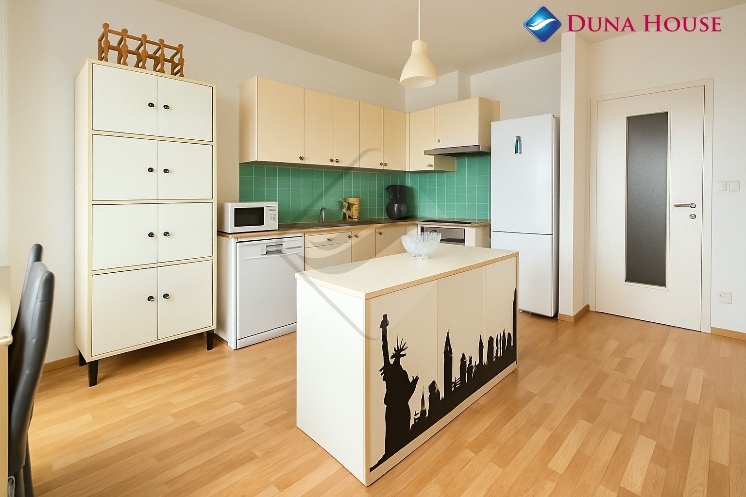 3+kk, Sluneční náměstí, Praha, 103 m² - 2