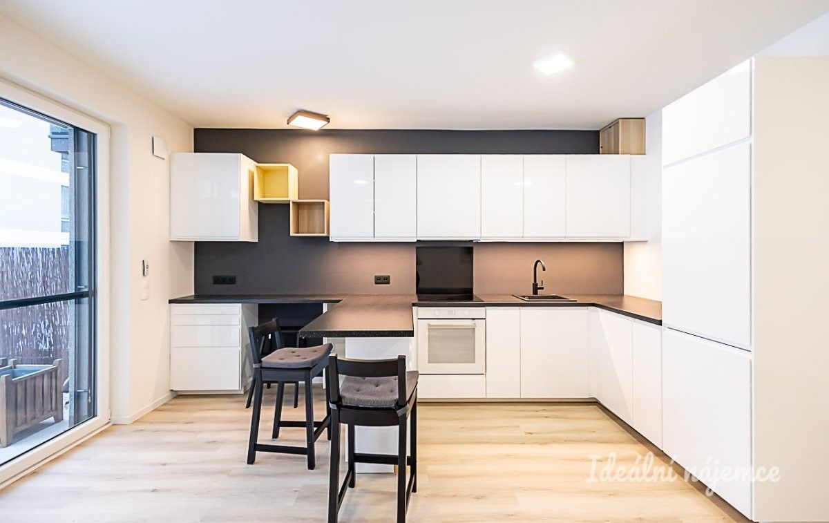 1+kk, K jezeru, Praha, 40 m²