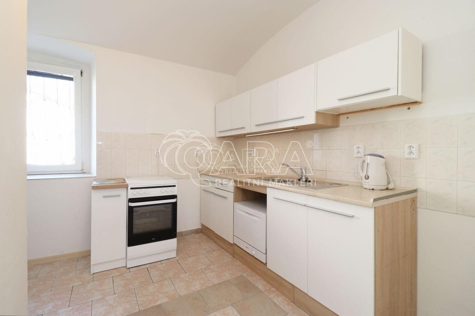 Pronájem byt 2+1 - K poště, Tuchoměřice, 44 m²