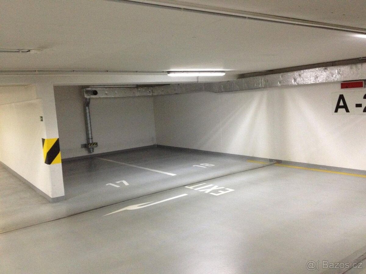 Garáže, Praha, 190 00