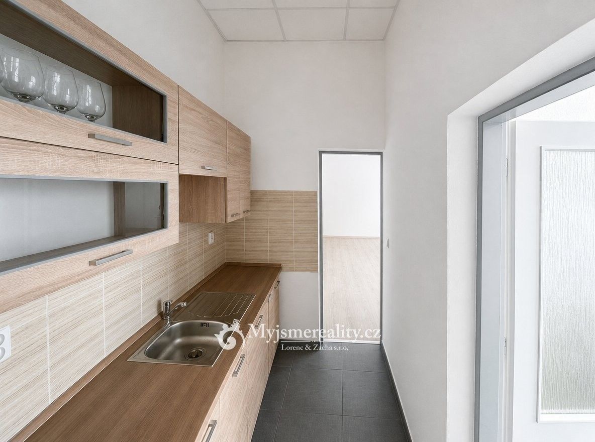 Pronájem kancelář - Znojmo, 669 02 - 2