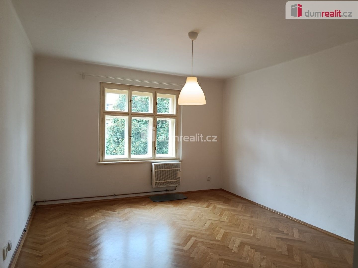 2+kk, Za poštou, Praha, 50 m² - 1
