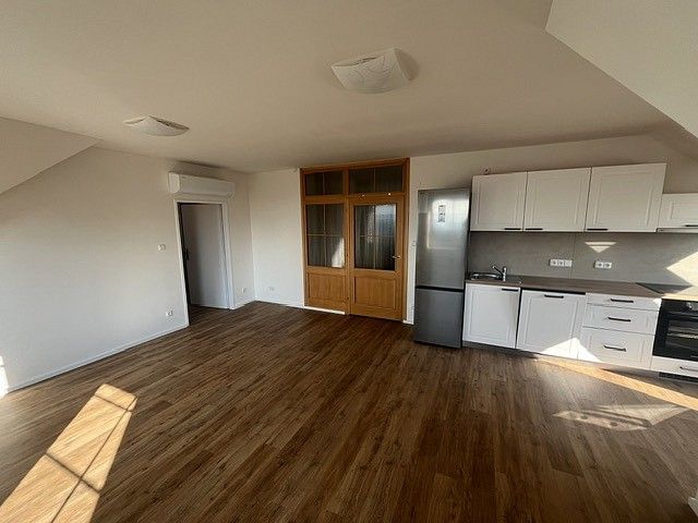 Byt 3+kk · 93 m² · Praha - Kobylisy, okres Praha 8, Hlavní město Praha - 4