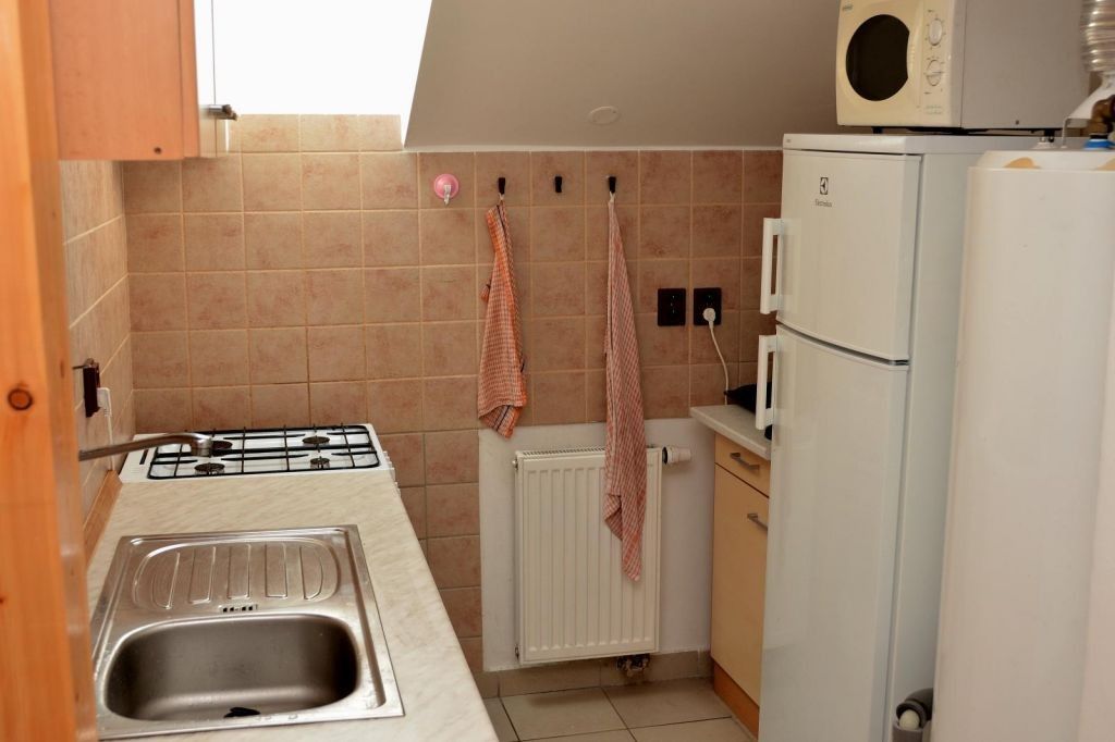 Pronájem byt - Plotišťská, Věkoše, Hradec Králové, 25 m²