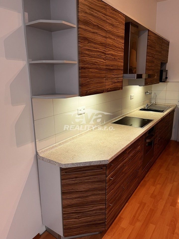 2+kk, Na bělidle, Praha, 49 m²