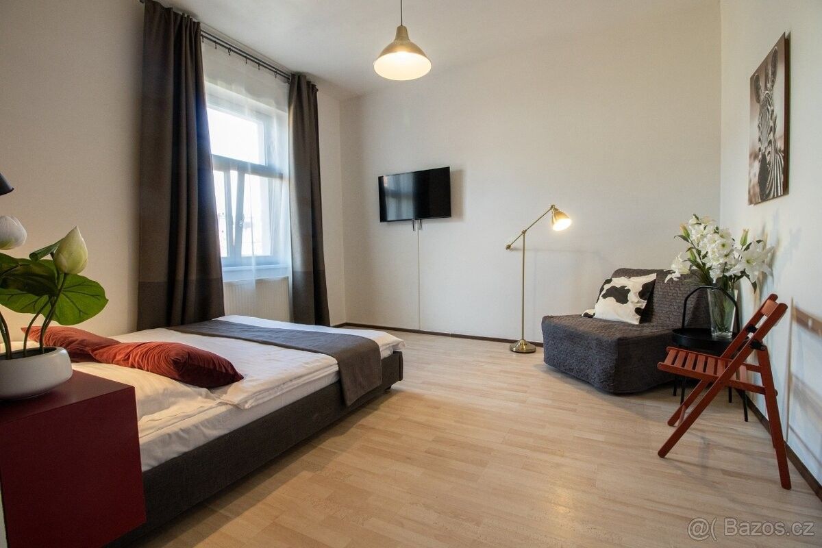 Pronájem byt - Praha, 130 00