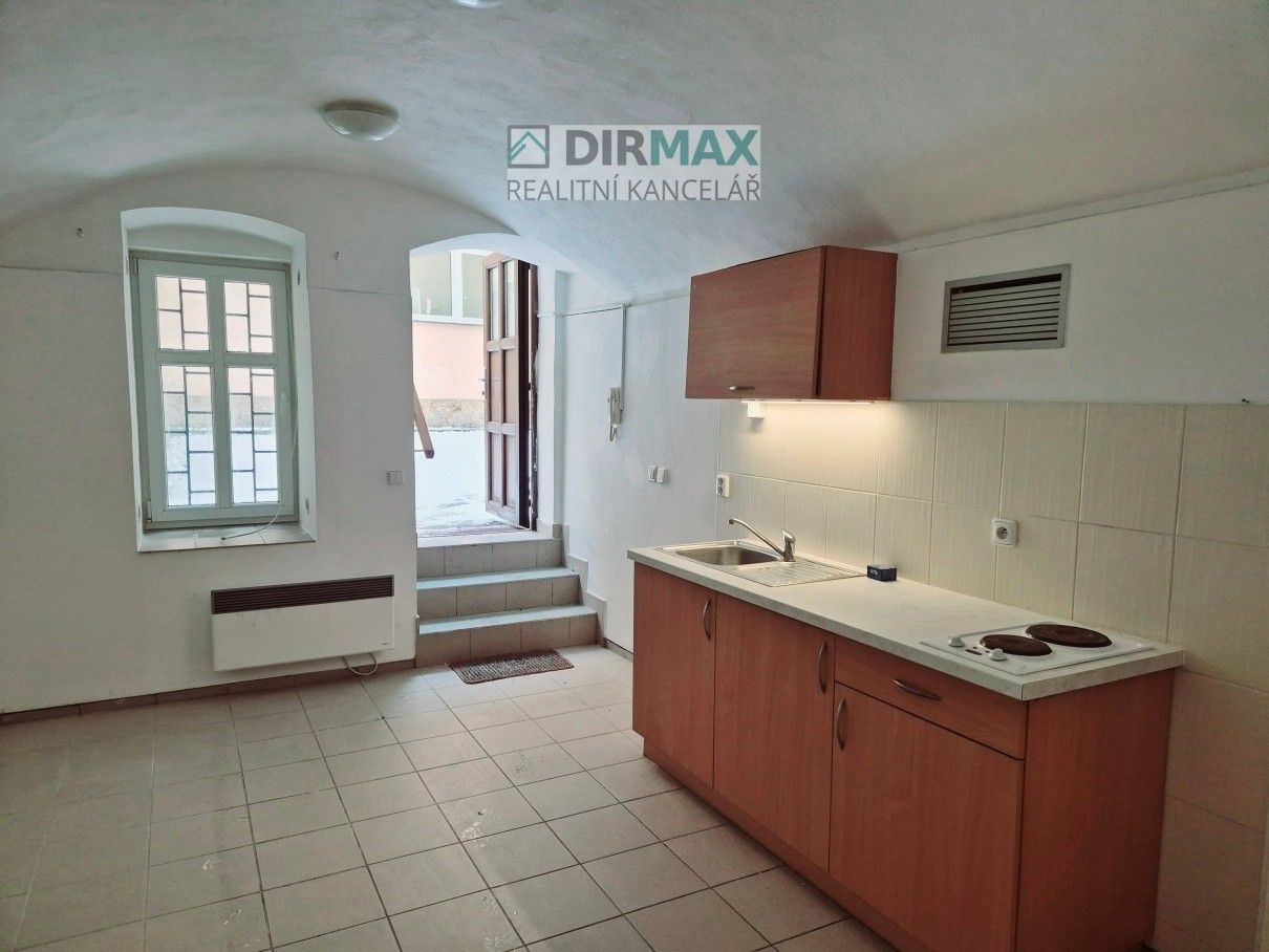 Sklady, Havlíčkova, Plzeň, 54 m²