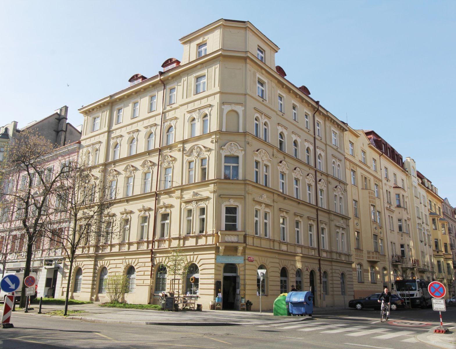2+1, Jana Zajíce, Praha - Bubeneč, 68 m² - 1